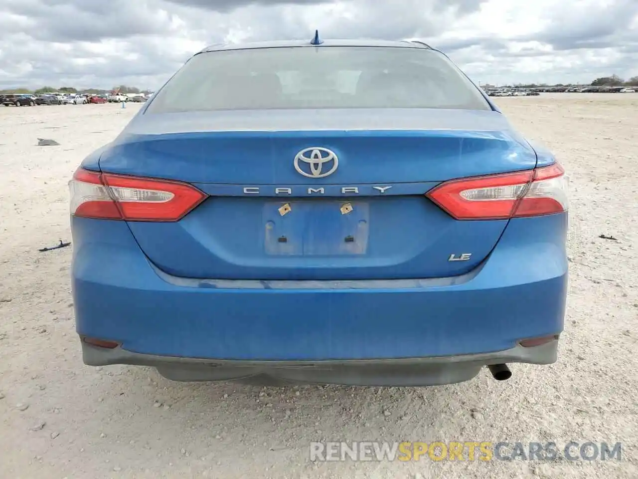 6 Photograph of a damaged car 4T1B11HK5KU248348 TOYOTA CAMRY 2019