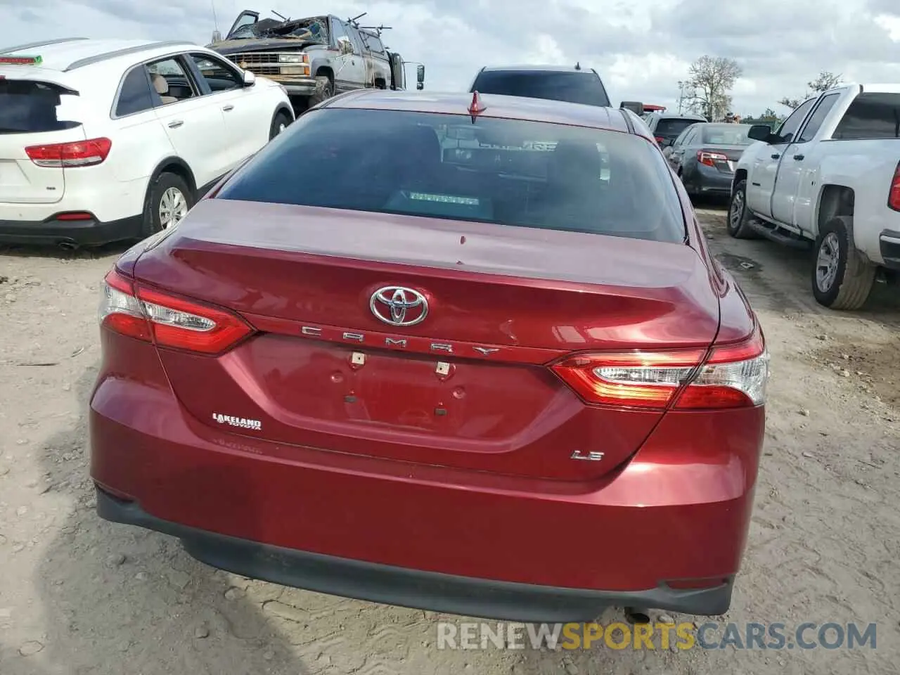 6 Photograph of a damaged car 4T1B11HK5KU250892 TOYOTA CAMRY 2019