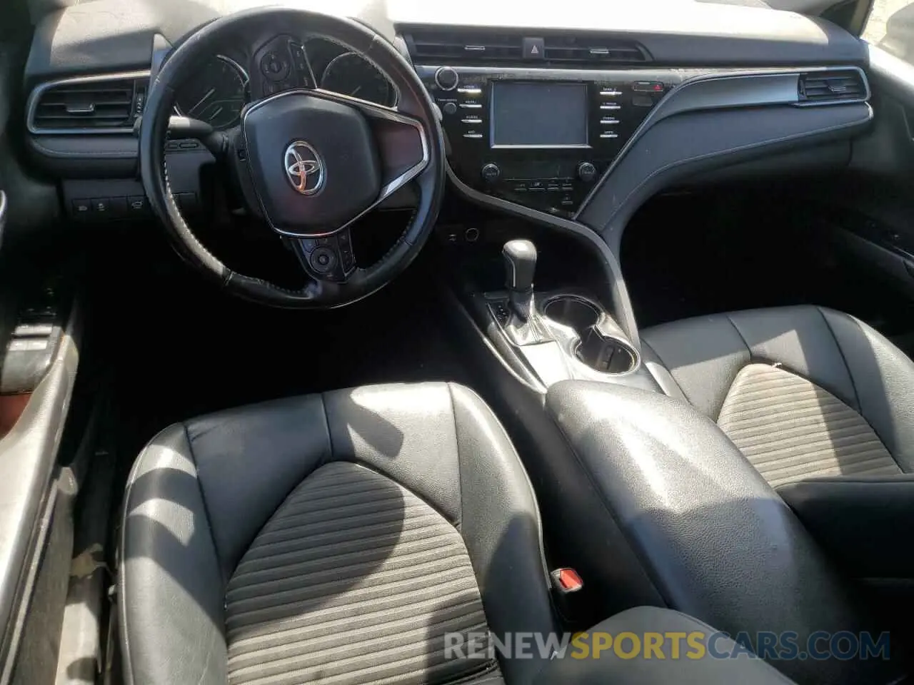 8 Photograph of a damaged car 4T1B11HK5KU253243 TOYOTA CAMRY 2019