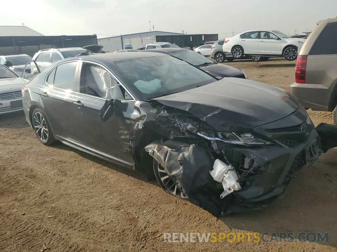 4 Photograph of a damaged car 4T1B11HK5KU255154 TOYOTA CAMRY 2019