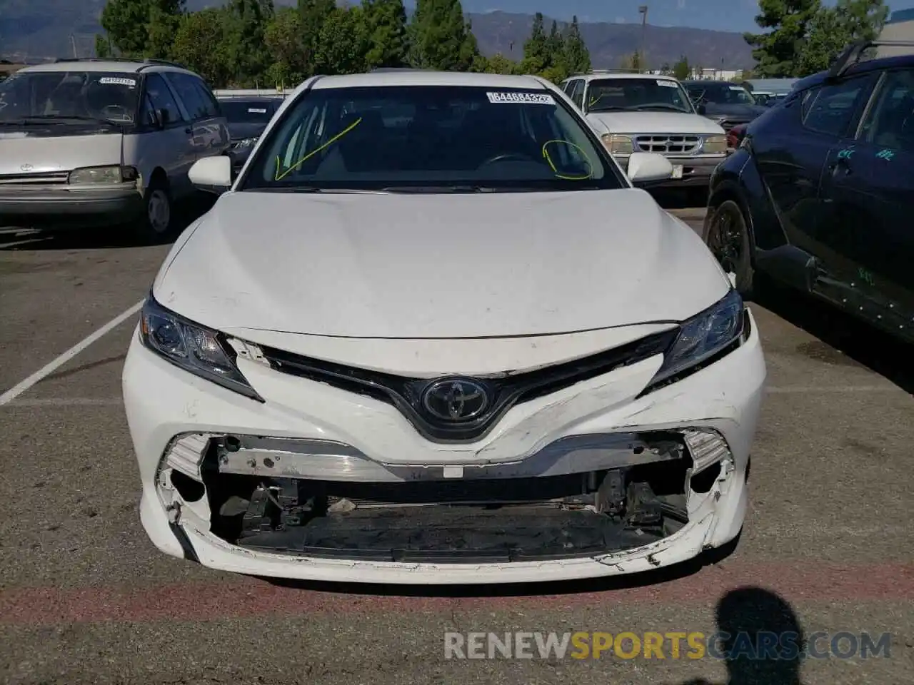 5 Photograph of a damaged car 4T1B11HK5KU255803 TOYOTA CAMRY 2019