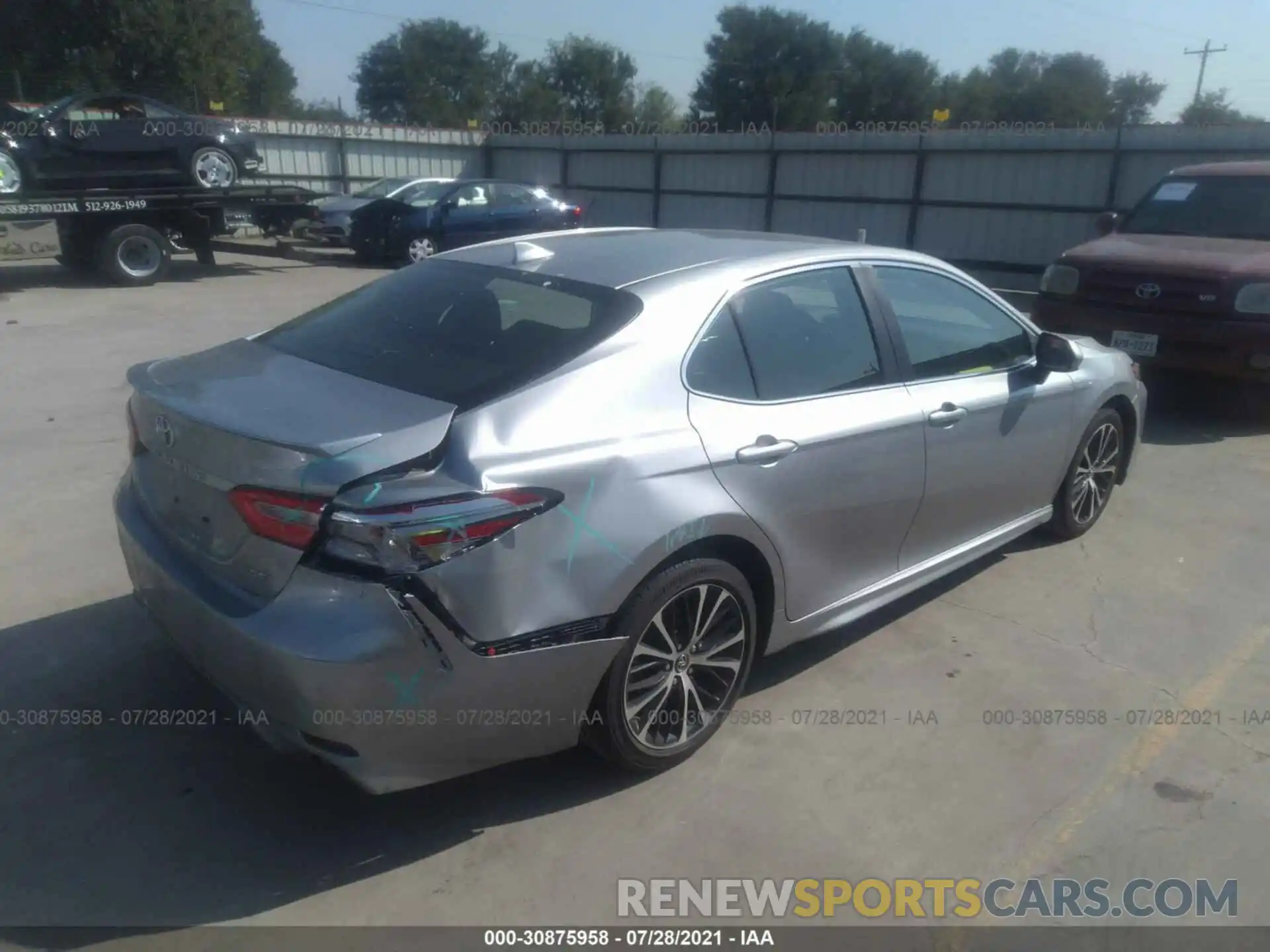 4 Photograph of a damaged car 4T1B11HK5KU255820 TOYOTA CAMRY 2019