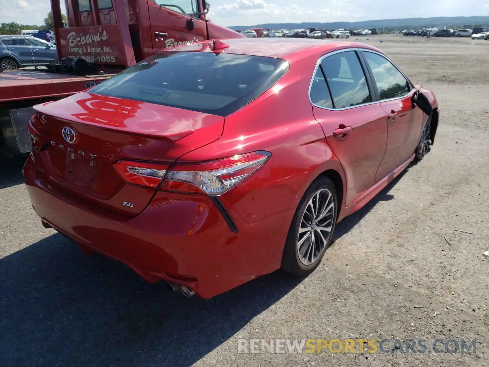 4 Photograph of a damaged car 4T1B11HK5KU256336 TOYOTA CAMRY 2019