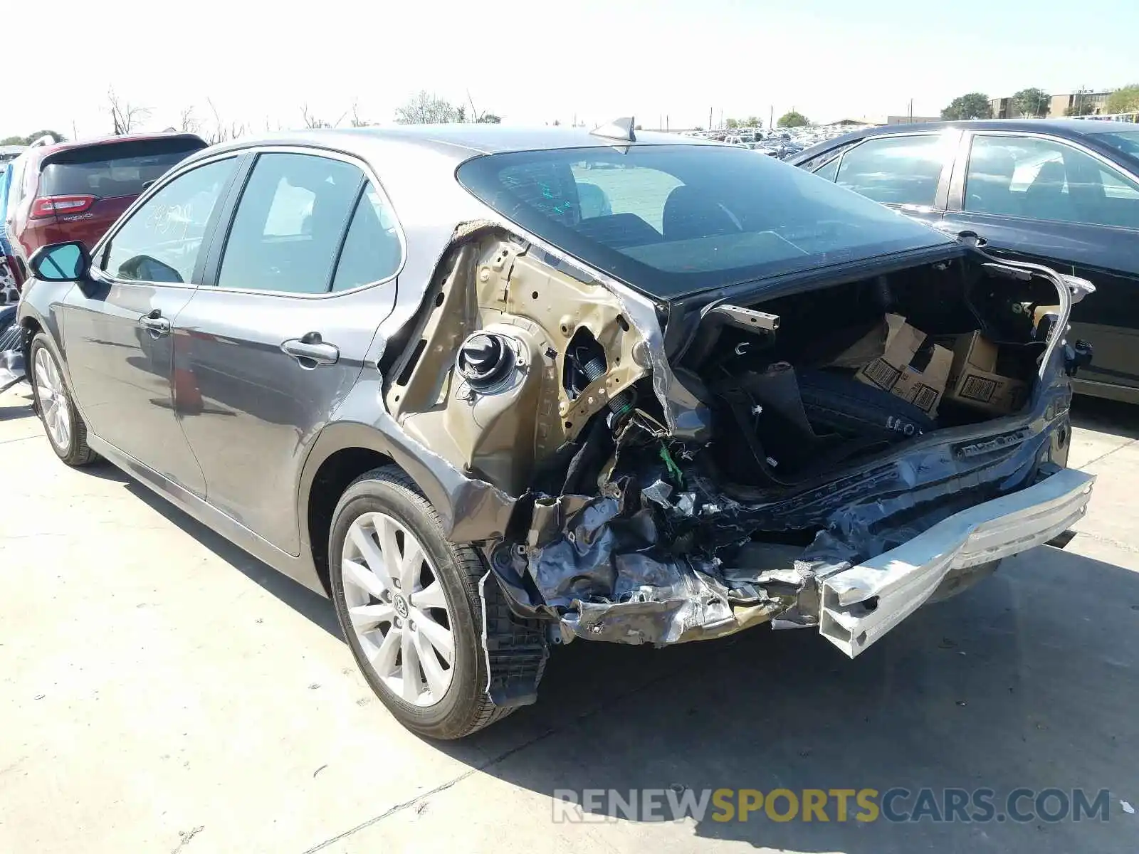 3 Photograph of a damaged car 4T1B11HK5KU257731 TOYOTA CAMRY 2019