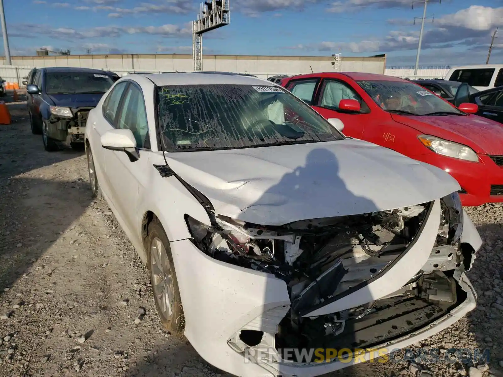 1 Photograph of a damaged car 4T1B11HK5KU258006 TOYOTA CAMRY 2019