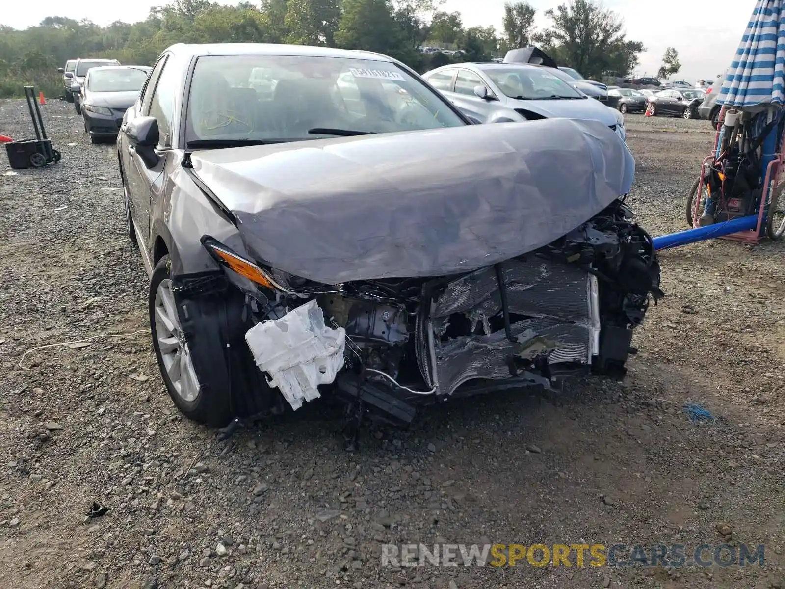 9 Photograph of a damaged car 4T1B11HK5KU261925 TOYOTA CAMRY 2019