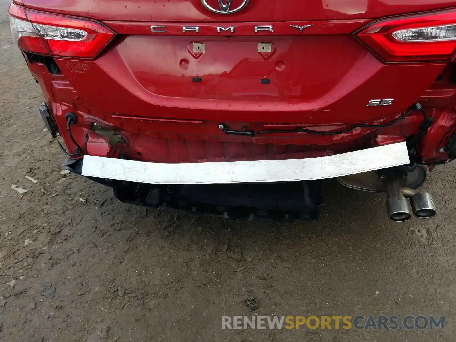 9 Photograph of a damaged car 4T1B11HK5KU262380 TOYOTA CAMRY 2019