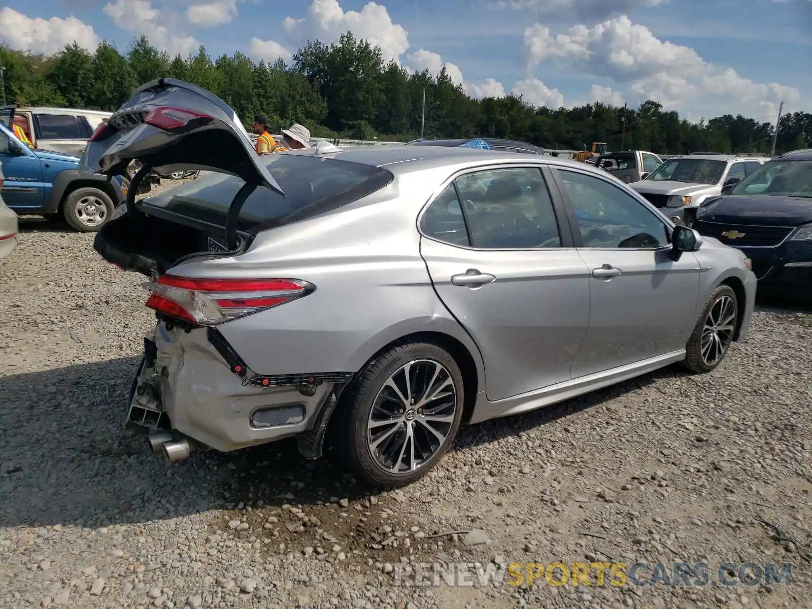 4 Photograph of a damaged car 4T1B11HK5KU265697 TOYOTA CAMRY 2019