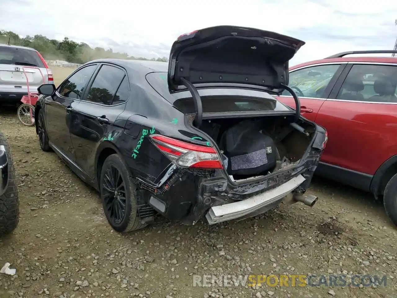 3 Photograph of a damaged car 4T1B11HK5KU267045 TOYOTA CAMRY 2019