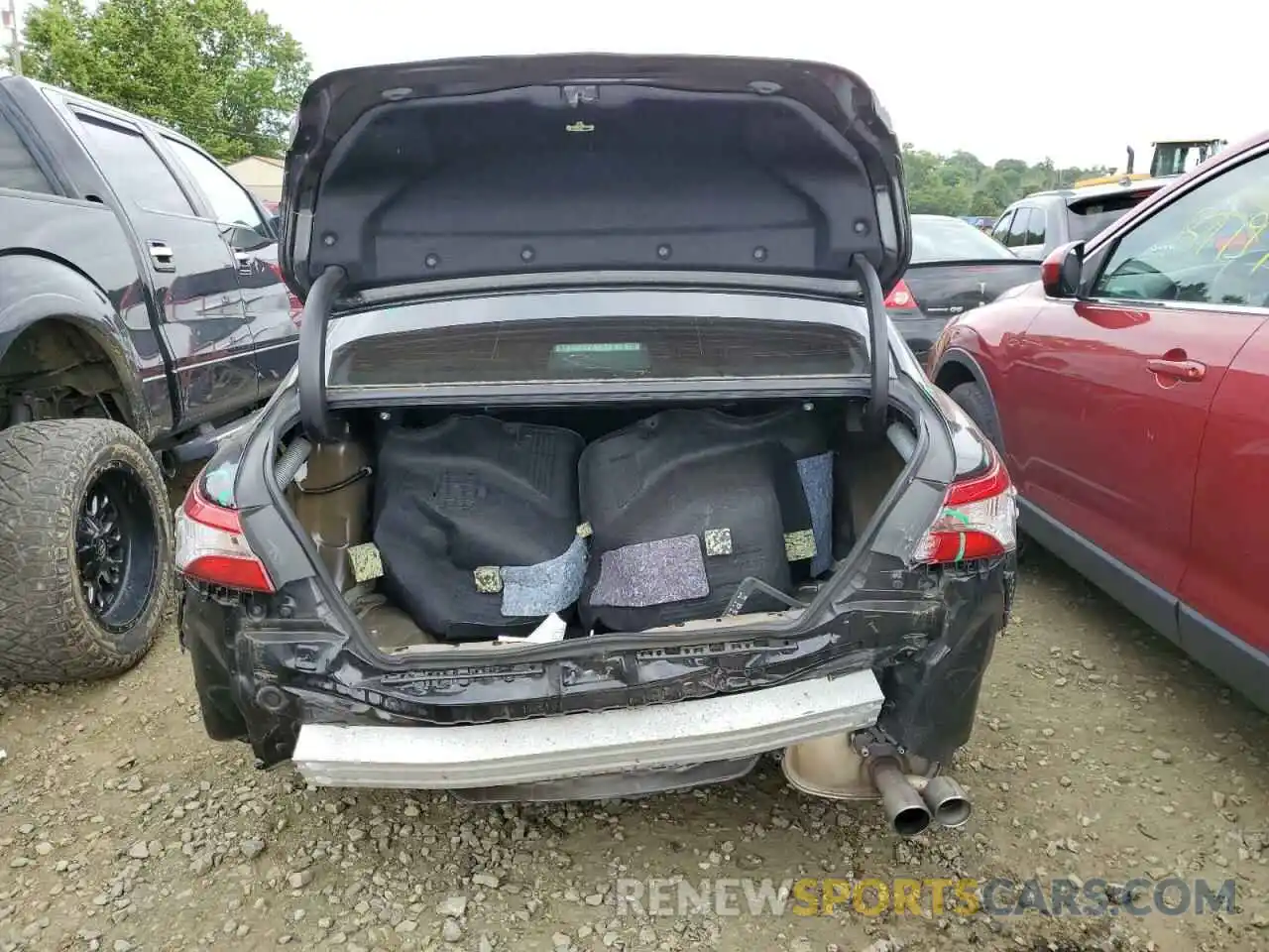 9 Photograph of a damaged car 4T1B11HK5KU267045 TOYOTA CAMRY 2019