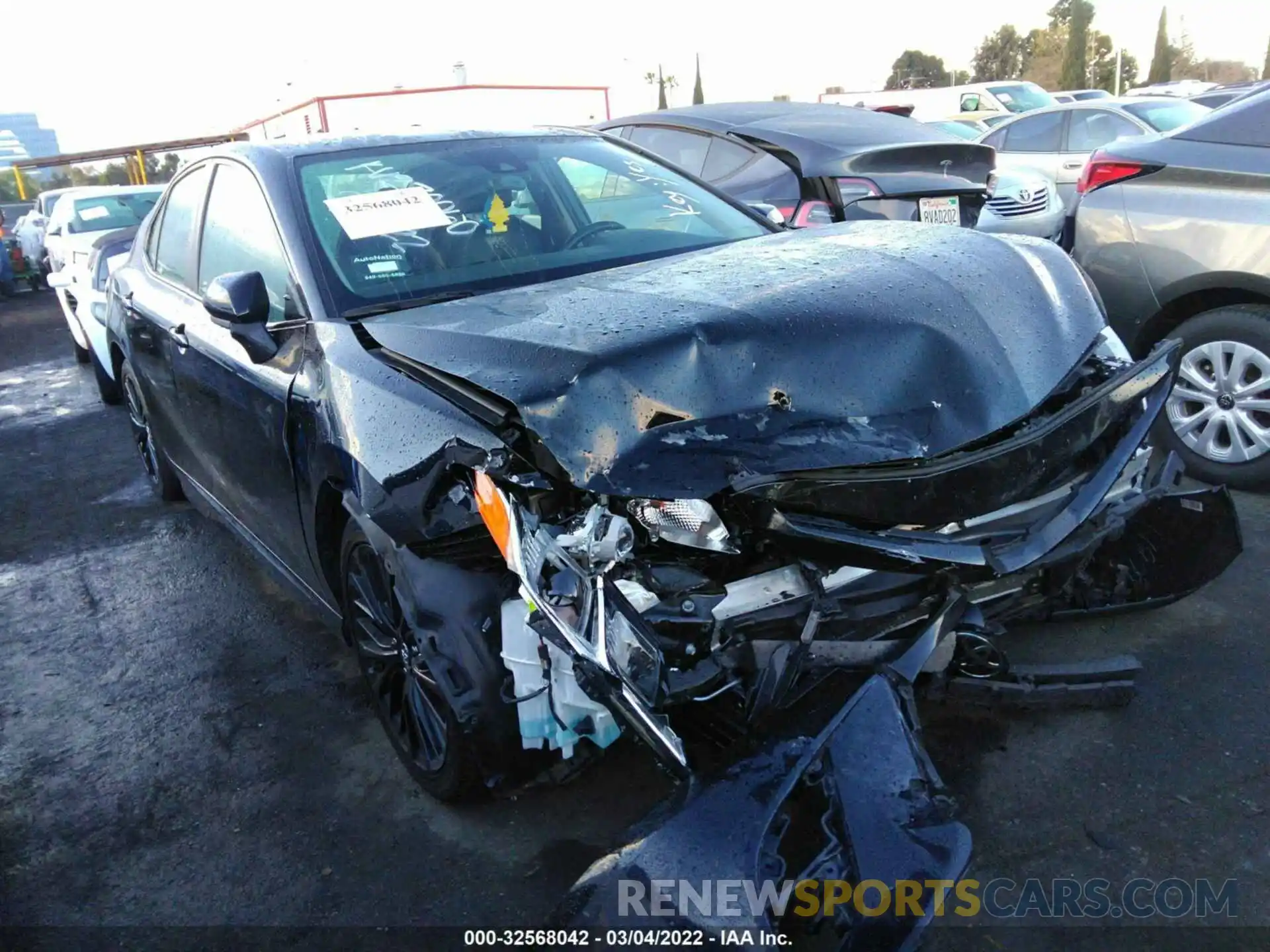 1 Photograph of a damaged car 4T1B11HK5KU270060 TOYOTA CAMRY 2019