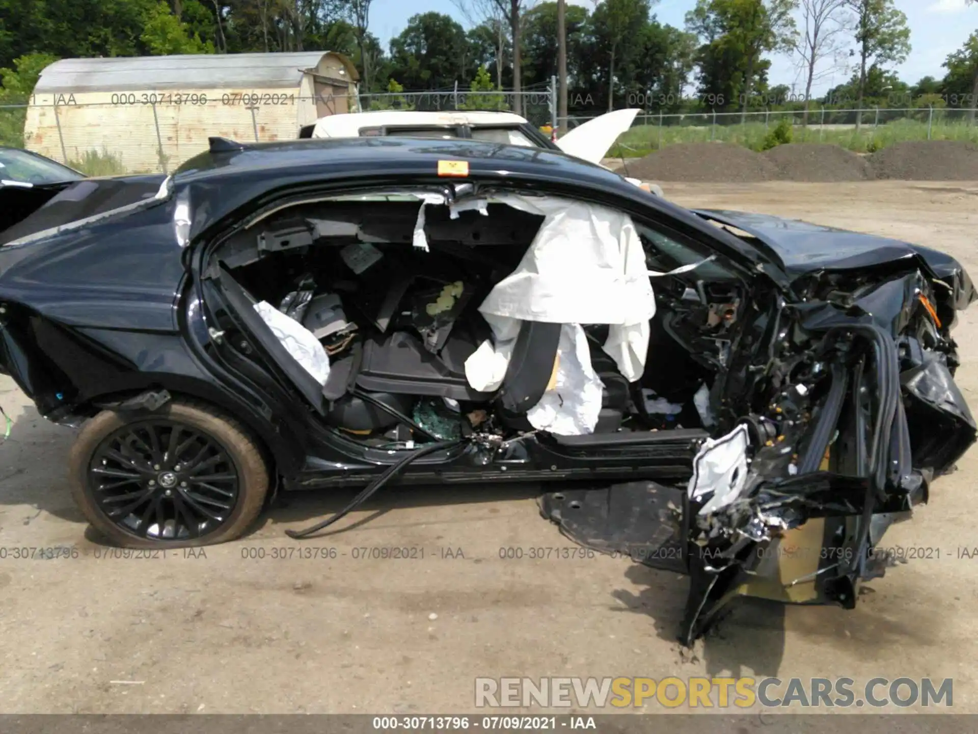 6 Photograph of a damaged car 4T1B11HK5KU270298 TOYOTA CAMRY 2019