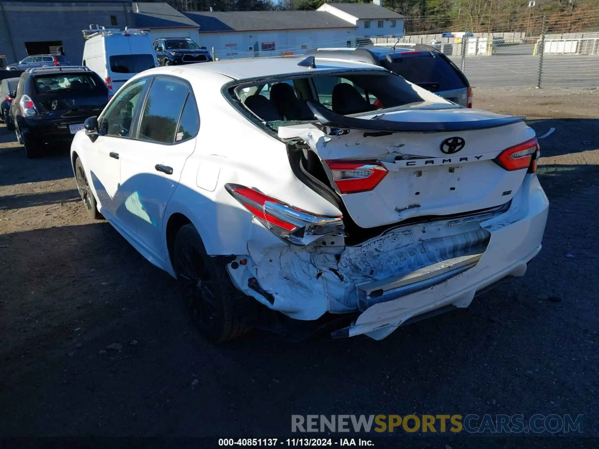 3 Photograph of a damaged car 4T1B11HK5KU273671 TOYOTA CAMRY 2019