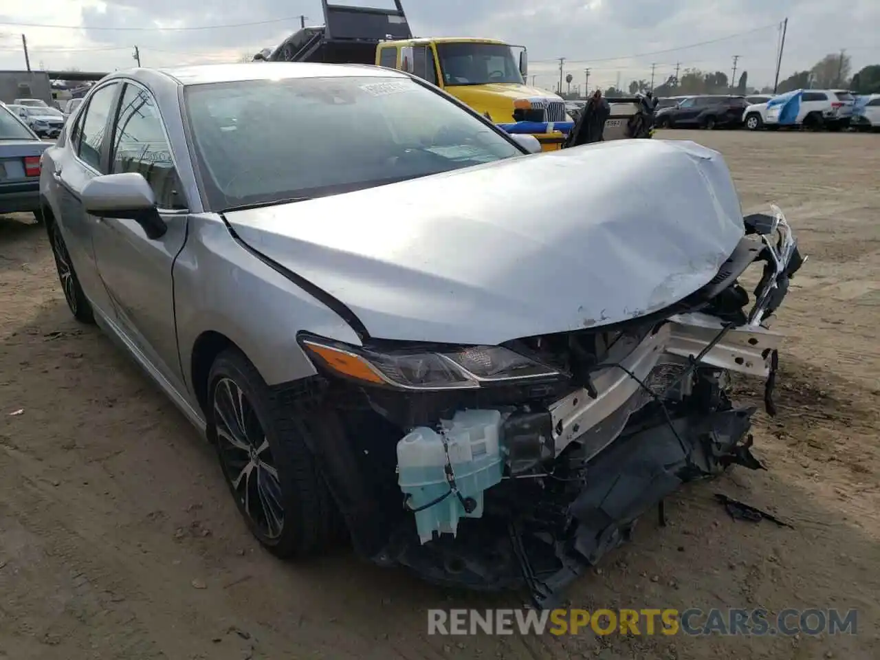 1 Photograph of a damaged car 4T1B11HK5KU274318 TOYOTA CAMRY 2019