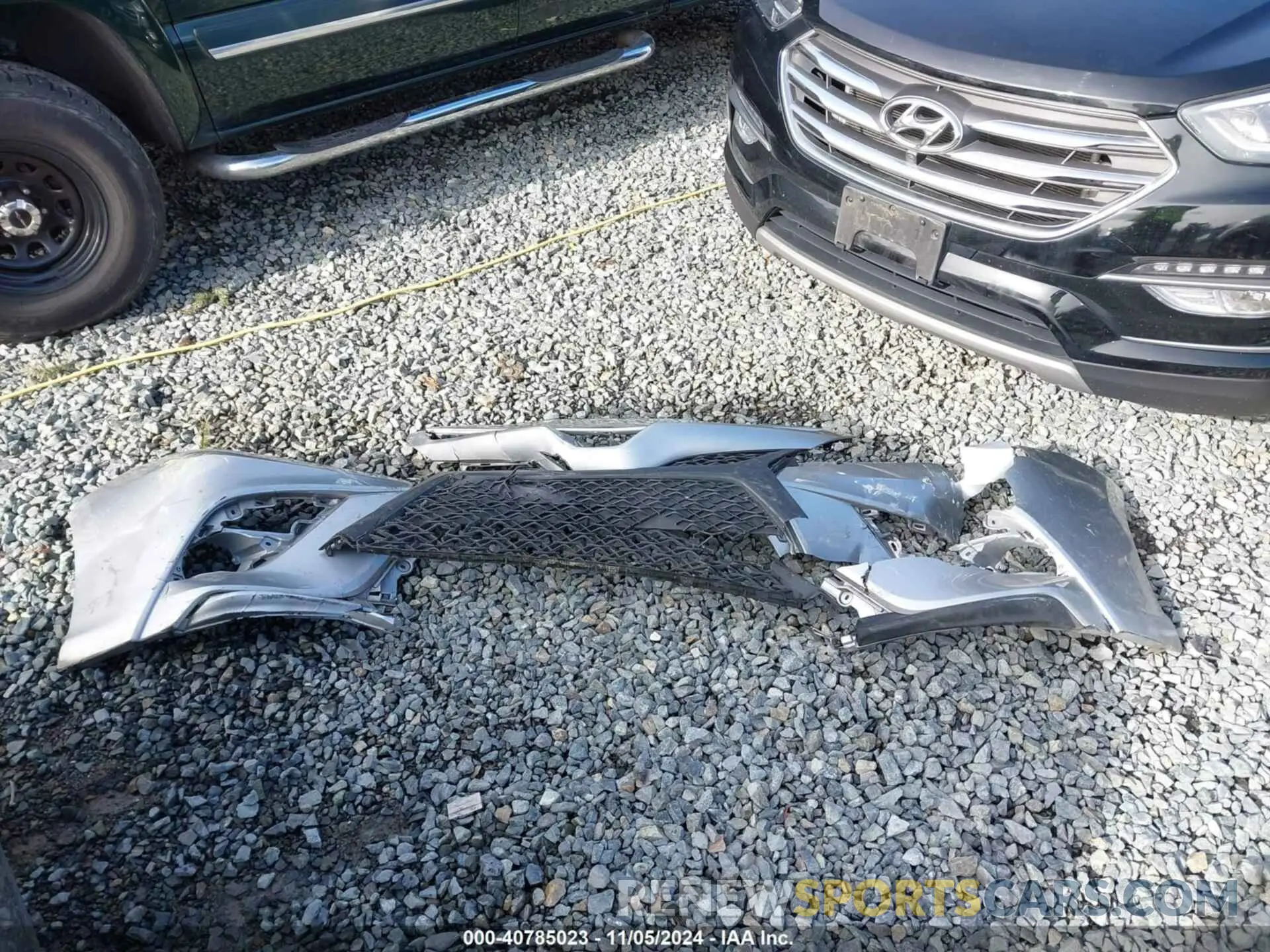 11 Photograph of a damaged car 4T1B11HK5KU274903 TOYOTA CAMRY 2019