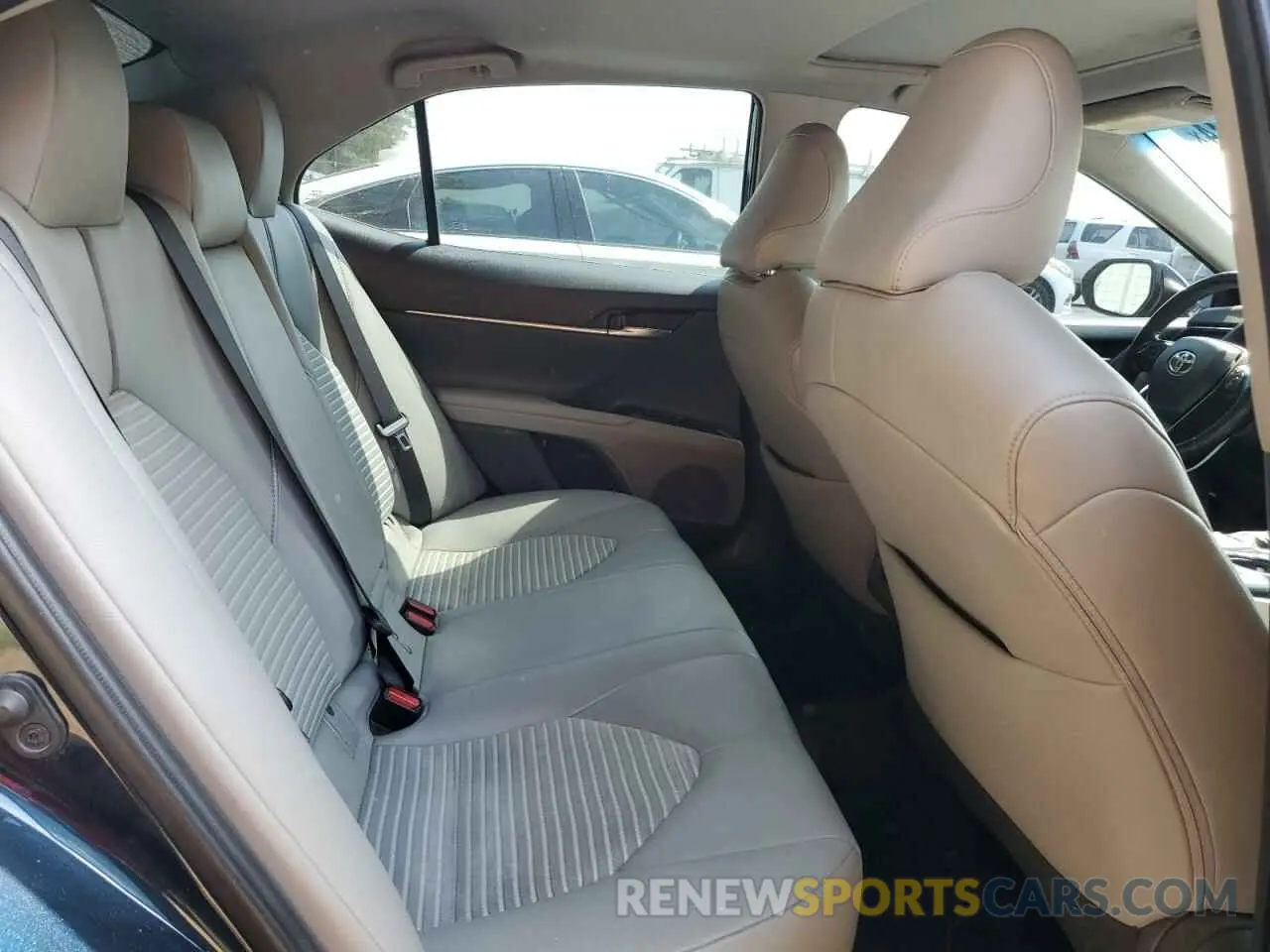 10 Photograph of a damaged car 4T1B11HK5KU274965 TOYOTA CAMRY 2019