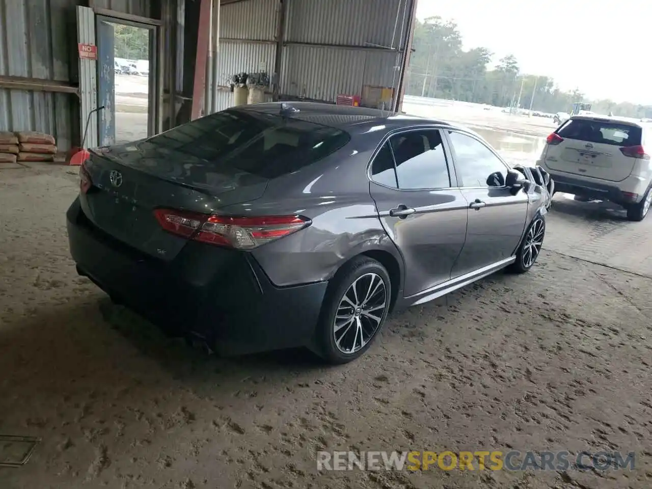 3 Photograph of a damaged car 4T1B11HK5KU278417 TOYOTA CAMRY 2019