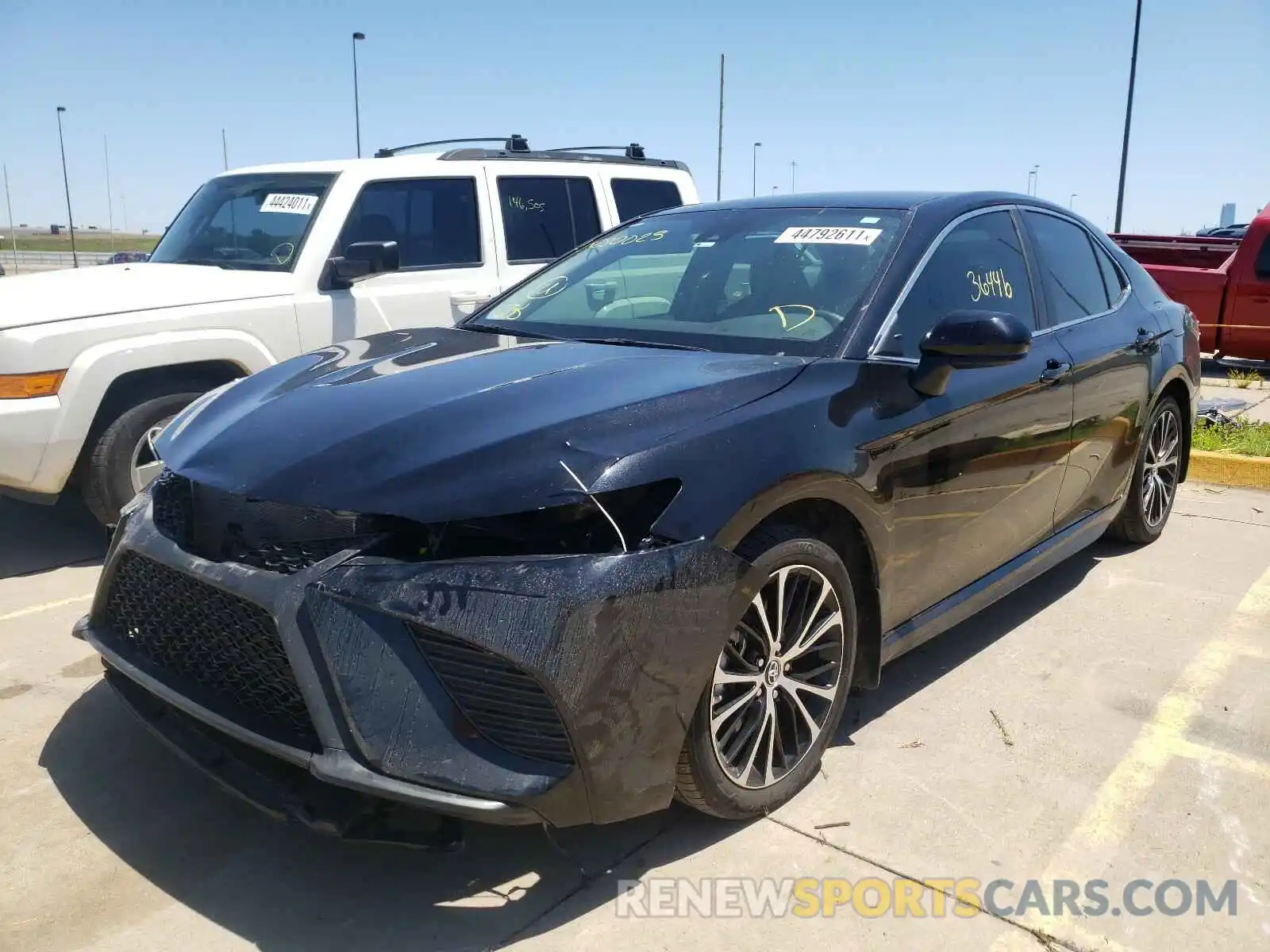 2 Photograph of a damaged car 4T1B11HK5KU280023 TOYOTA CAMRY 2019