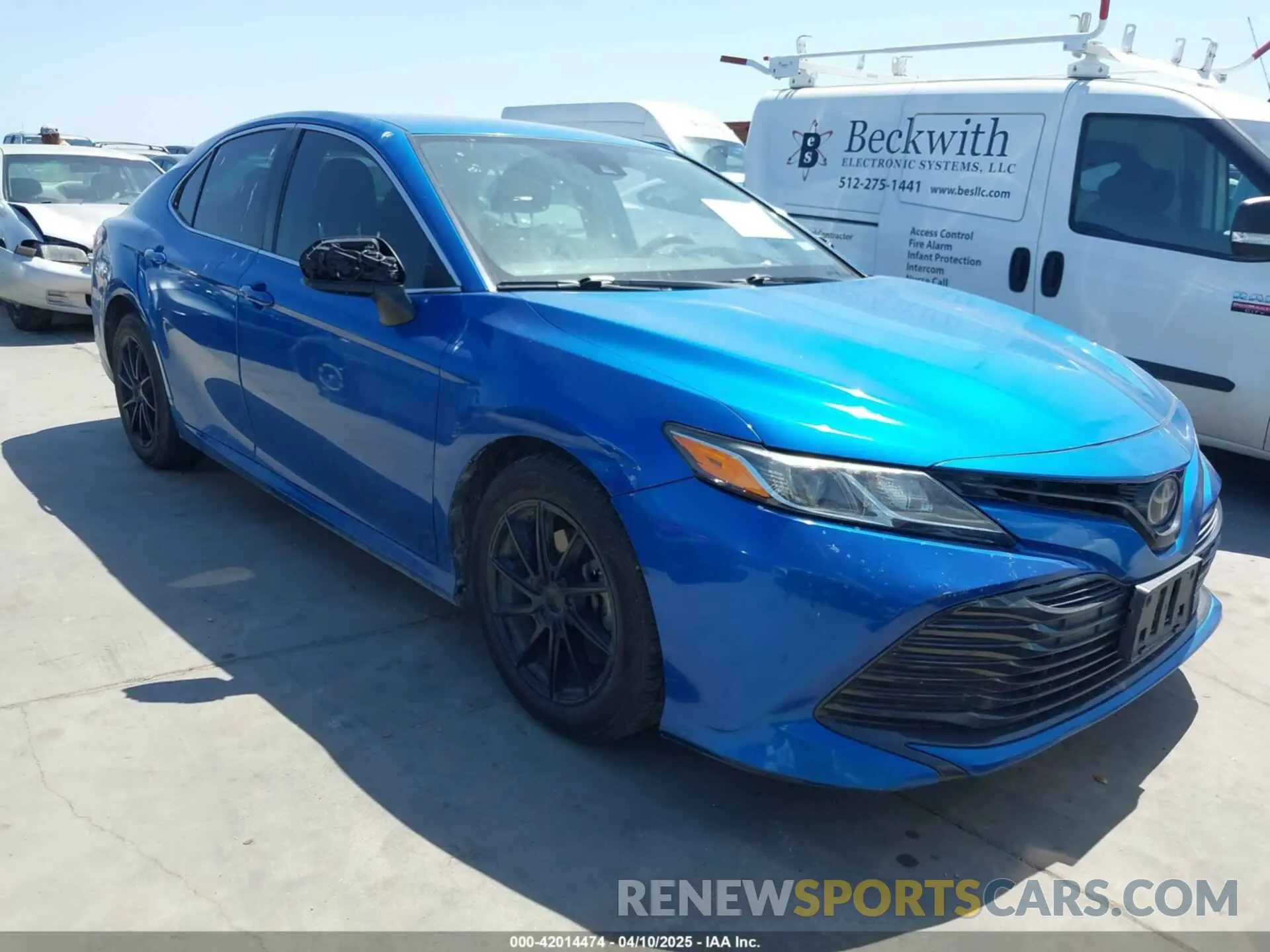 1 Photograph of a damaged car 4T1B11HK5KU280118 TOYOTA CAMRY 2019