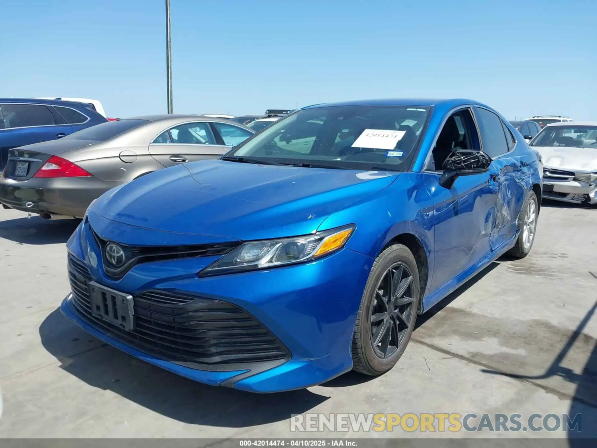 2 Photograph of a damaged car 4T1B11HK5KU280118 TOYOTA CAMRY 2019