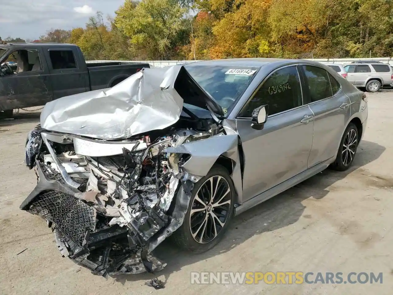 2 Photograph of a damaged car 4T1B11HK5KU280460 TOYOTA CAMRY 2019