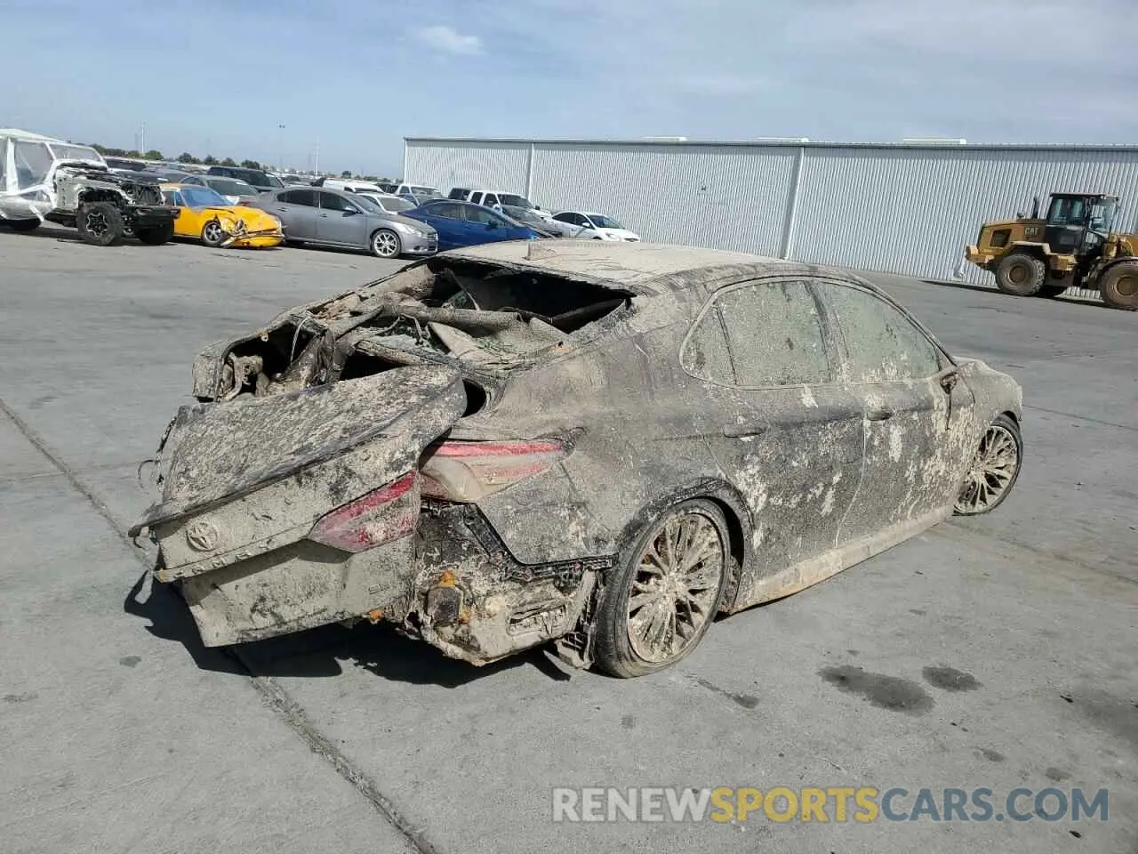3 Photograph of a damaged car 4T1B11HK5KU281608 TOYOTA CAMRY 2019