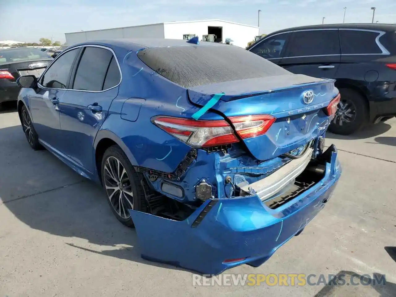 3 Photograph of a damaged car 4T1B11HK5KU282631 TOYOTA CAMRY 2019