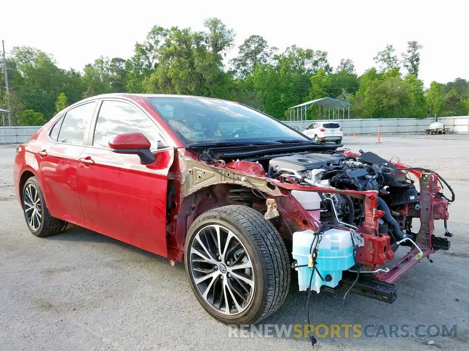 1 Photograph of a damaged car 4T1B11HK5KU283021 TOYOTA CAMRY 2019