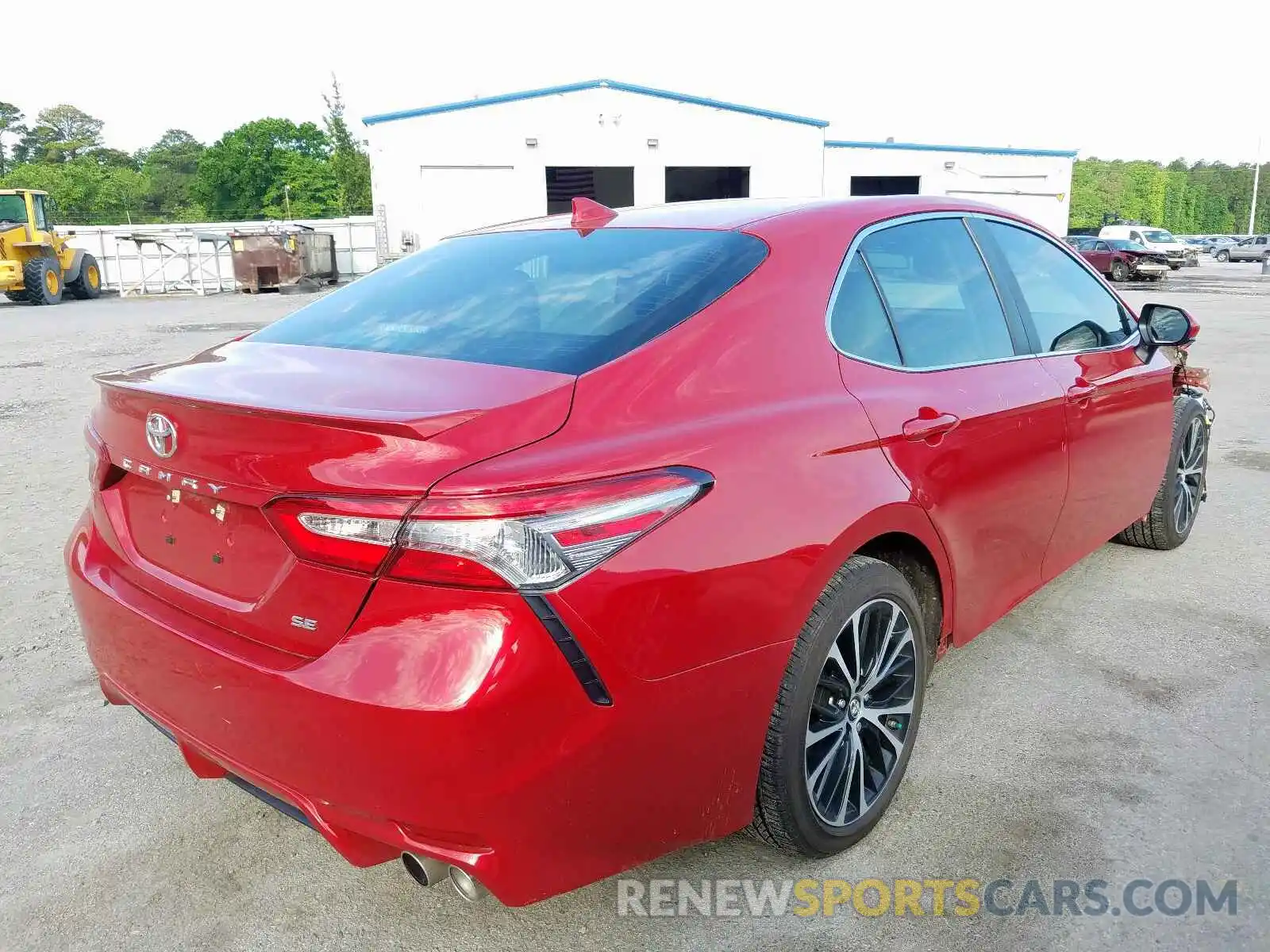 4 Photograph of a damaged car 4T1B11HK5KU283021 TOYOTA CAMRY 2019