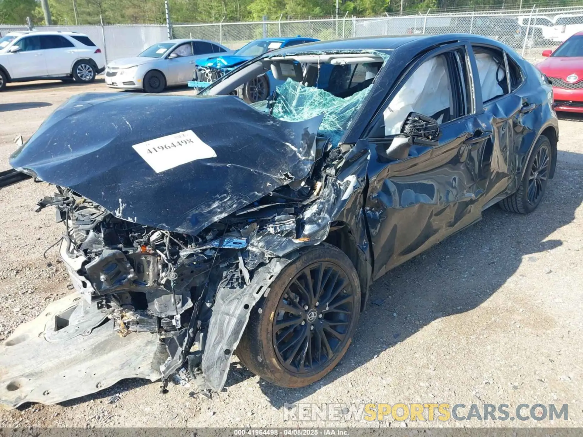 19 Photograph of a damaged car 4T1B11HK5KU286095 TOYOTA CAMRY 2019