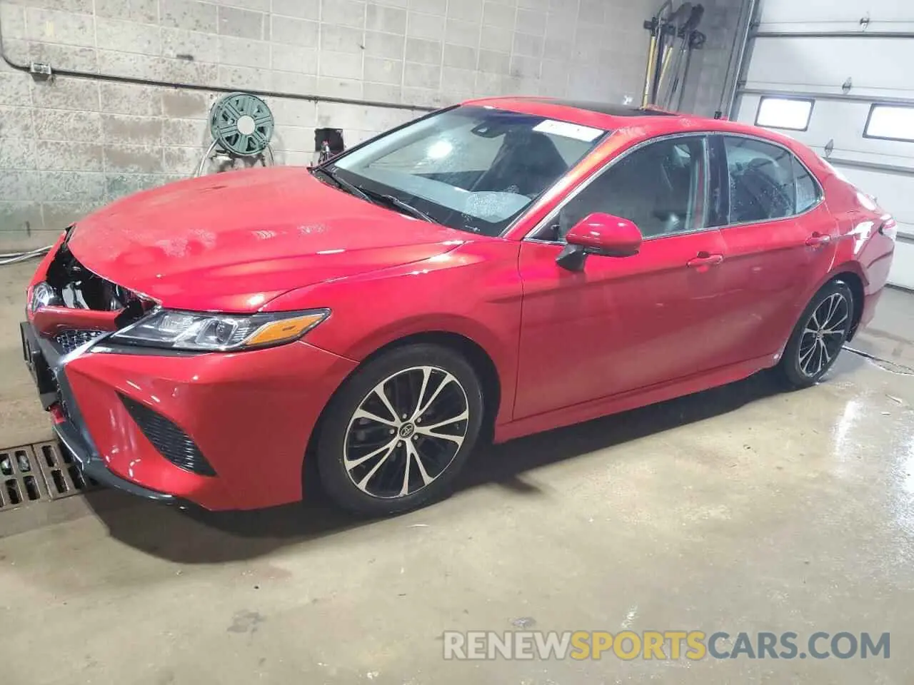 1 Photograph of a damaged car 4T1B11HK5KU287263 TOYOTA CAMRY 2019
