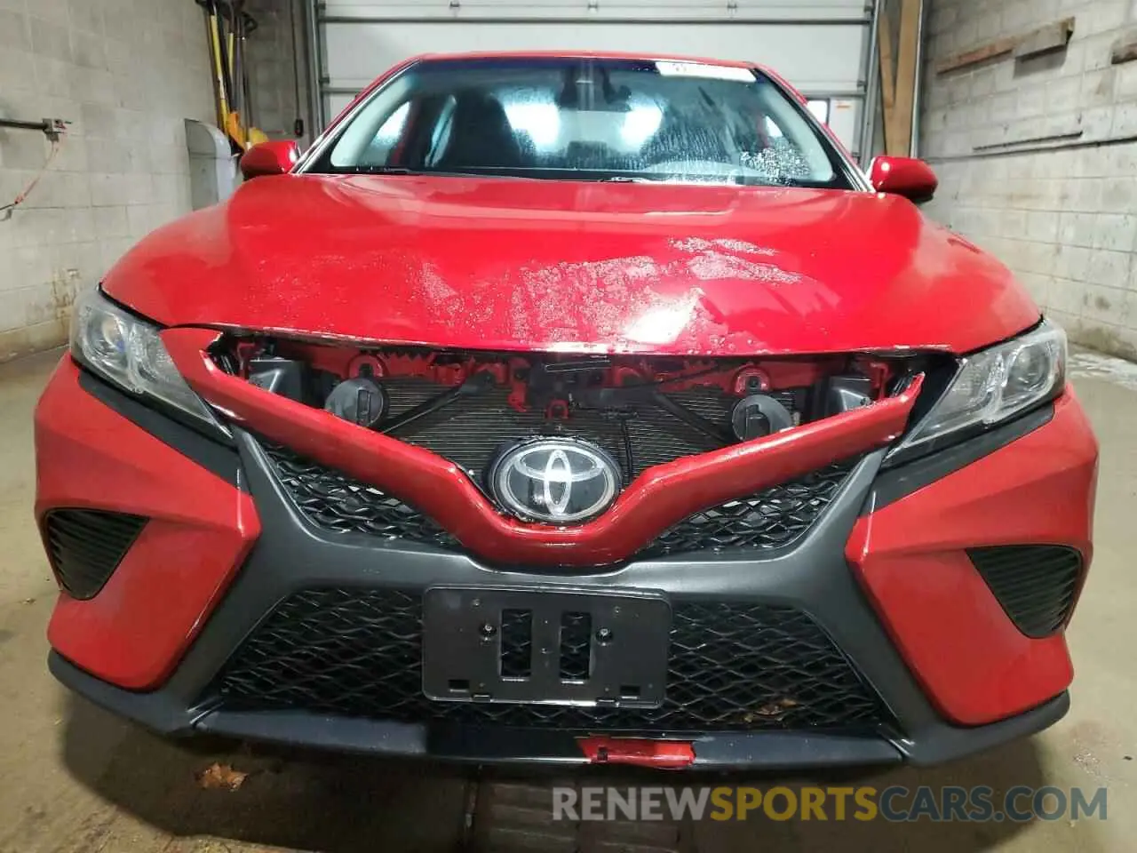5 Photograph of a damaged car 4T1B11HK5KU287263 TOYOTA CAMRY 2019