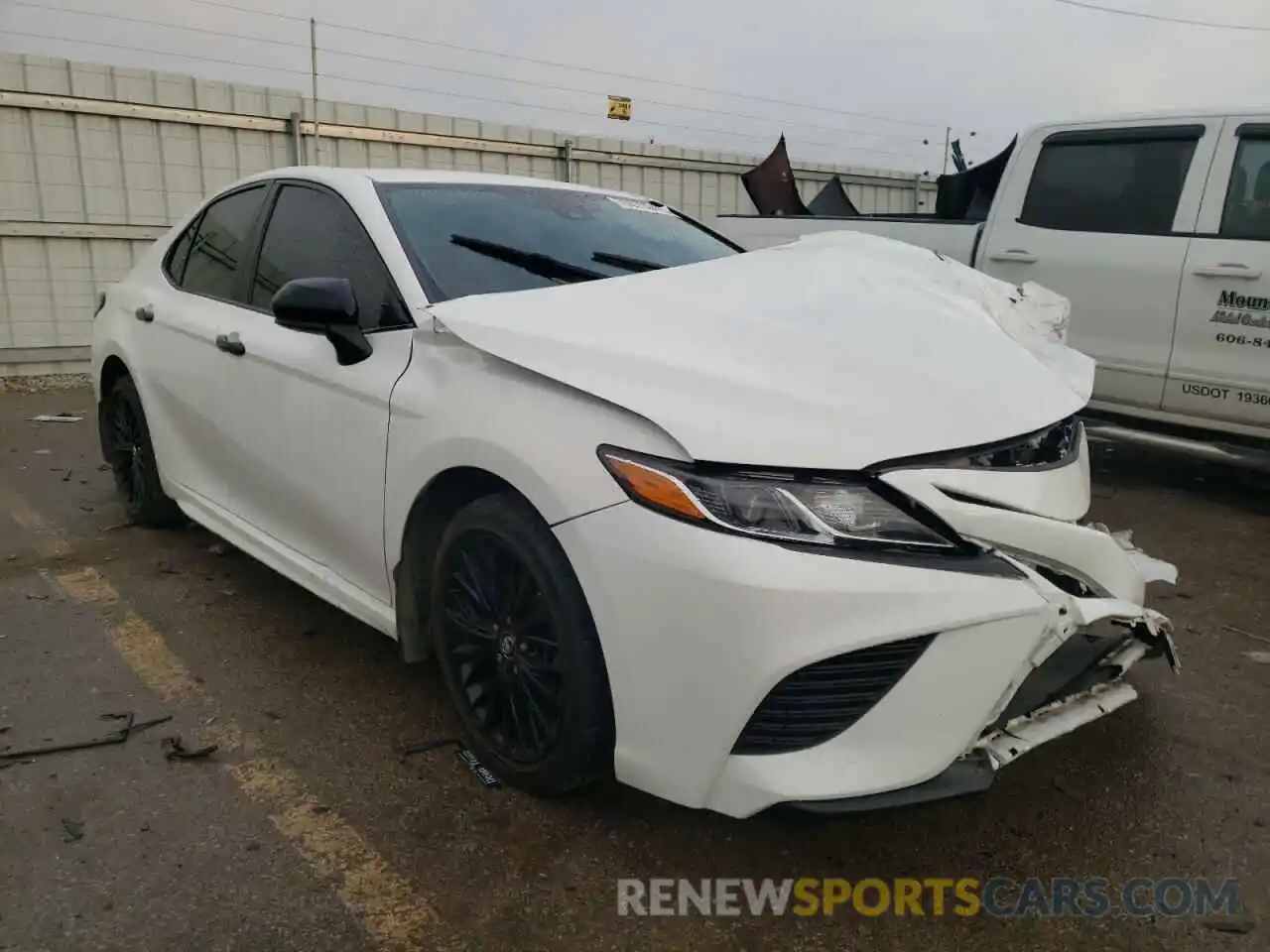 1 Photograph of a damaged car 4T1B11HK5KU287408 TOYOTA CAMRY 2019