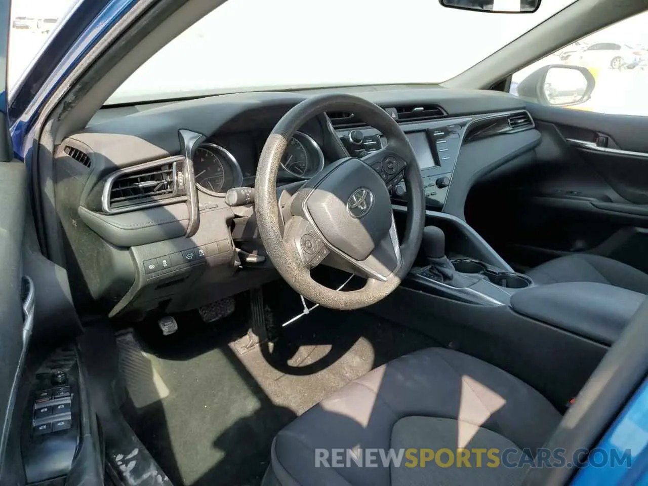 8 Photograph of a damaged car 4T1B11HK5KU288073 TOYOTA CAMRY 2019