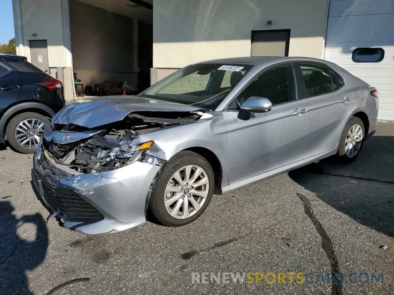 1 Photograph of a damaged car 4T1B11HK5KU288932 TOYOTA CAMRY 2019