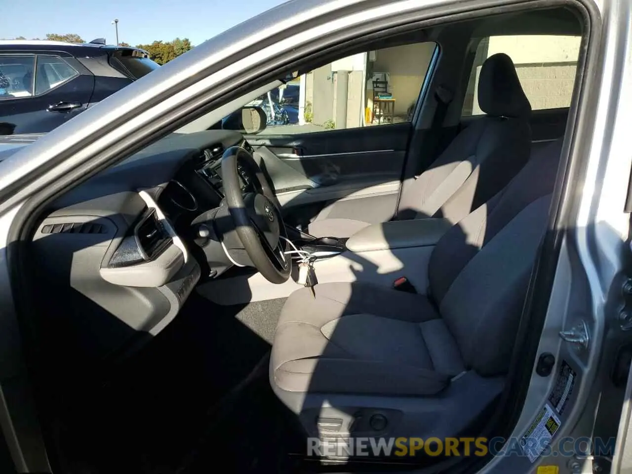 7 Photograph of a damaged car 4T1B11HK5KU288932 TOYOTA CAMRY 2019