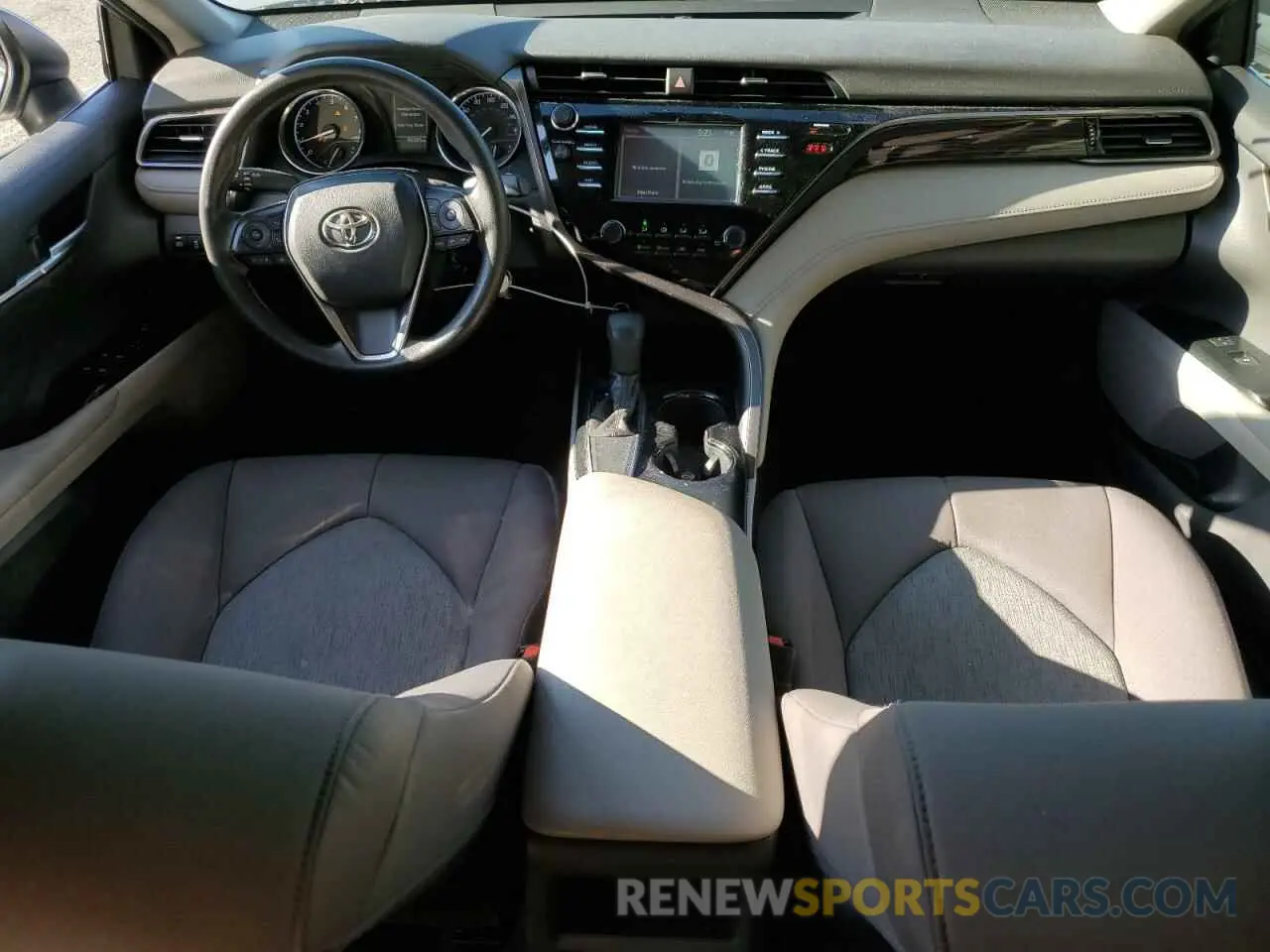 8 Photograph of a damaged car 4T1B11HK5KU288932 TOYOTA CAMRY 2019