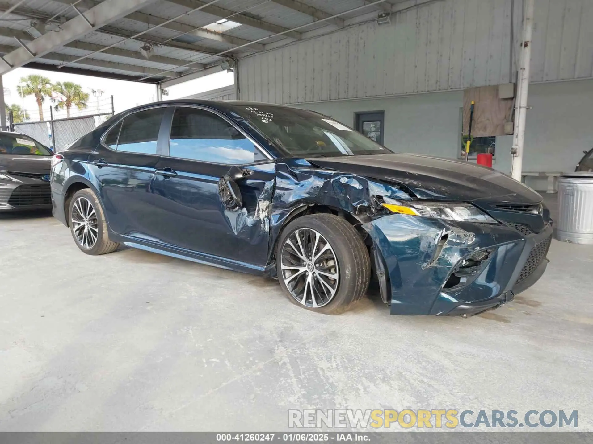 1 Photograph of a damaged car 4T1B11HK5KU295928 TOYOTA CAMRY 2019