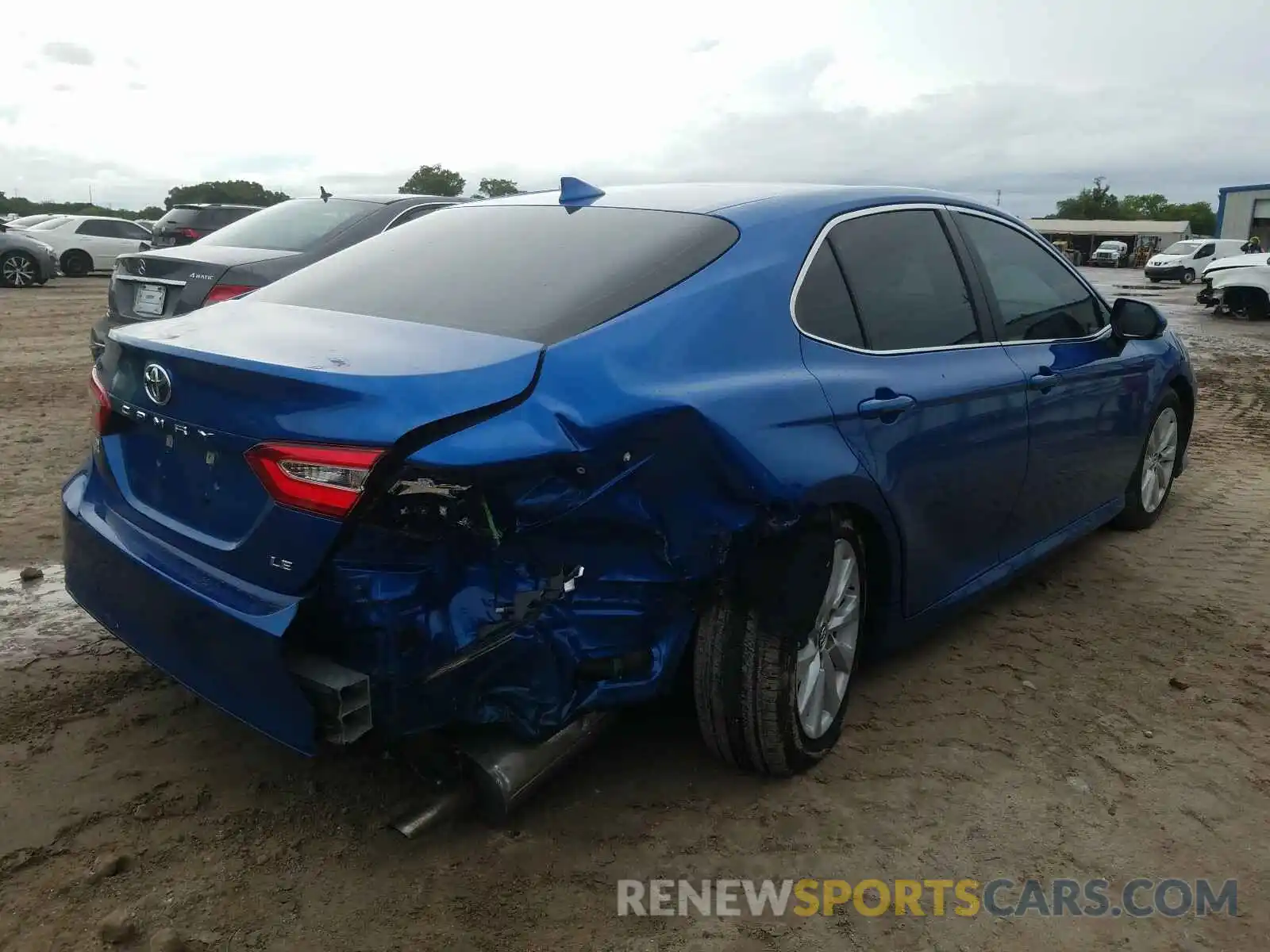 4 Photograph of a damaged car 4T1B11HK5KU299610 TOYOTA CAMRY 2019