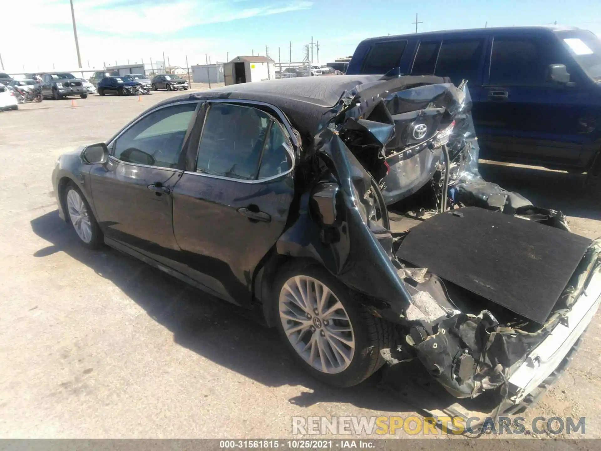 3 Photograph of a damaged car 4T1B11HK5KU677103 TOYOTA CAMRY 2019