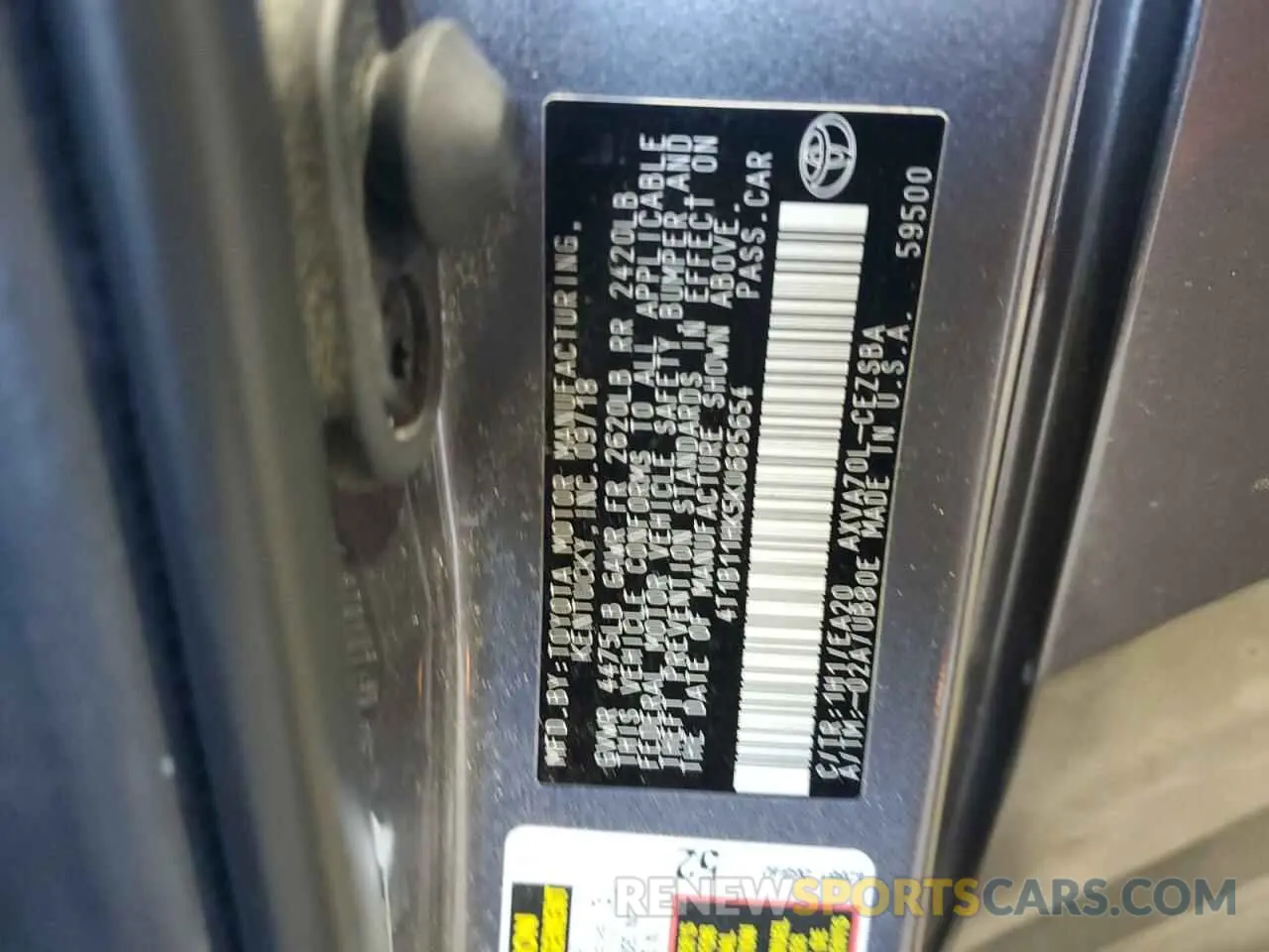 12 Photograph of a damaged car 4T1B11HK5KU685654 TOYOTA CAMRY 2019
