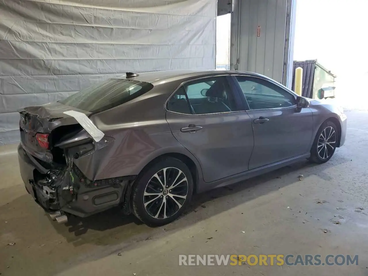 3 Photograph of a damaged car 4T1B11HK5KU685654 TOYOTA CAMRY 2019