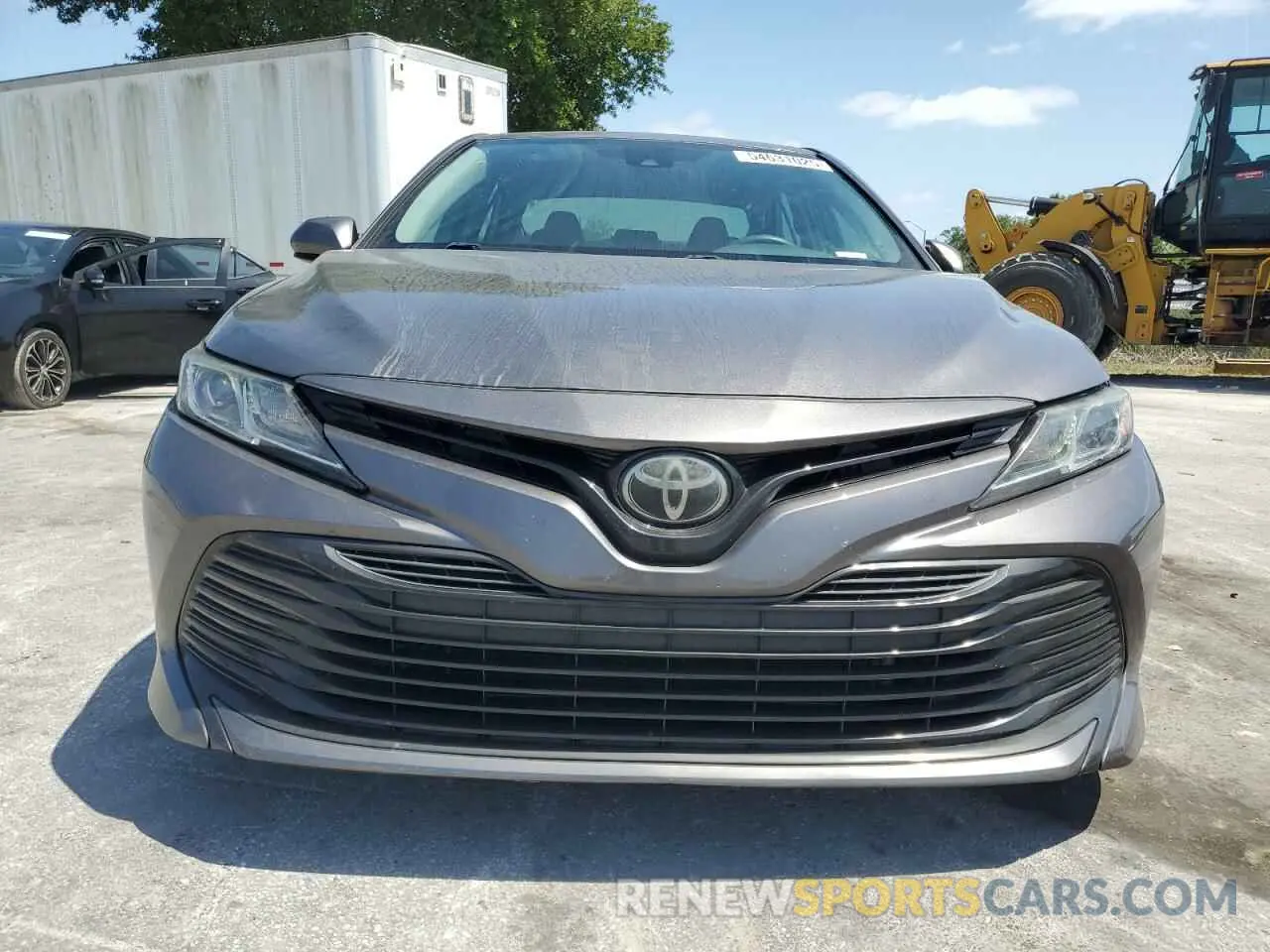 5 Photograph of a damaged car 4T1B11HK5KU688599 TOYOTA CAMRY 2019