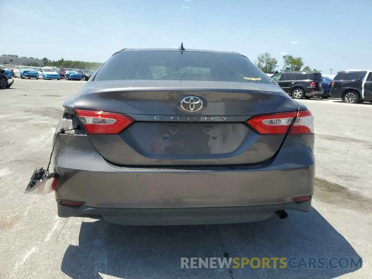6 Photograph of a damaged car 4T1B11HK5KU688599 TOYOTA CAMRY 2019