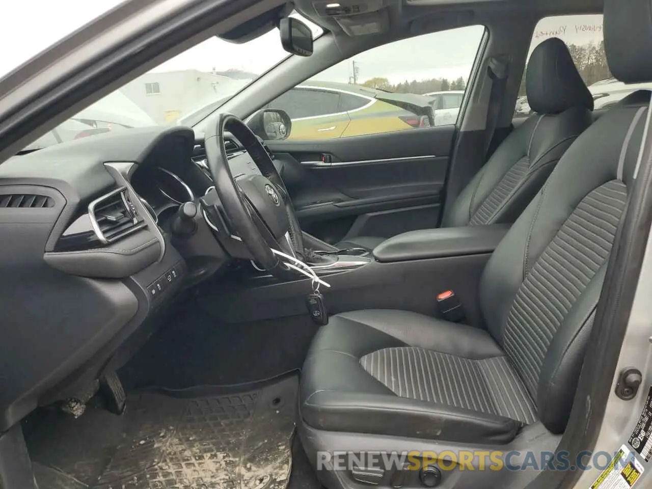 7 Photograph of a damaged car 4T1B11HK5KU691406 TOYOTA CAMRY 2019