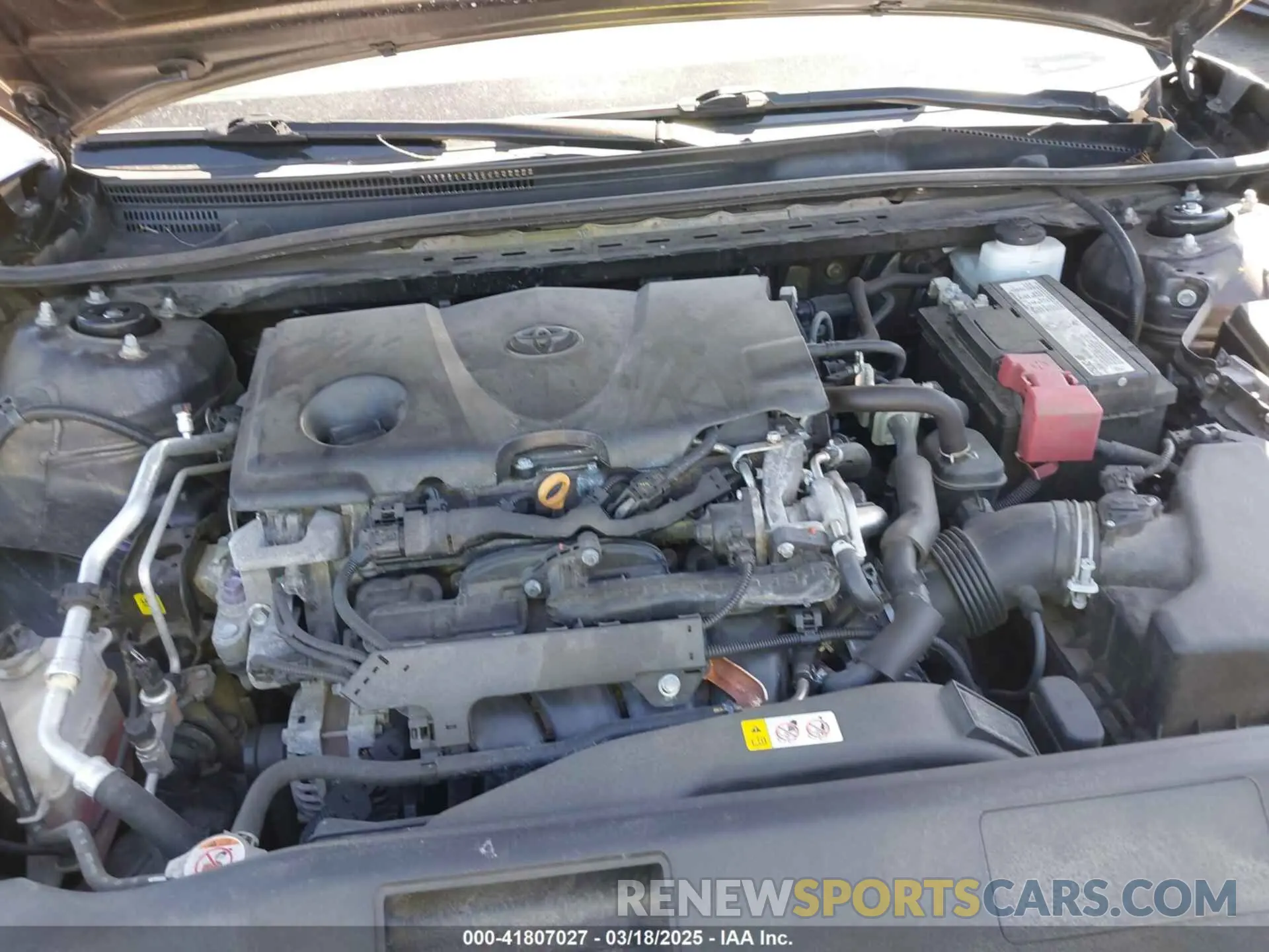 10 Photograph of a damaged car 4T1B11HK5KU692717 TOYOTA CAMRY 2019