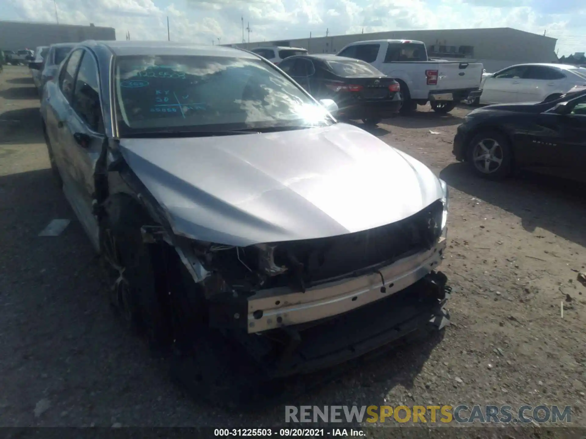 6 Photograph of a damaged car 4T1B11HK5KU696735 TOYOTA CAMRY 2019