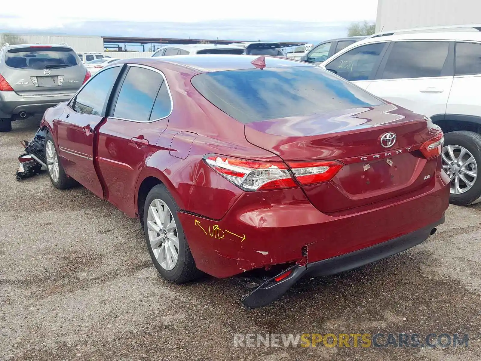 3 Photograph of a damaged car 4T1B11HK5KU699330 TOYOTA CAMRY 2019