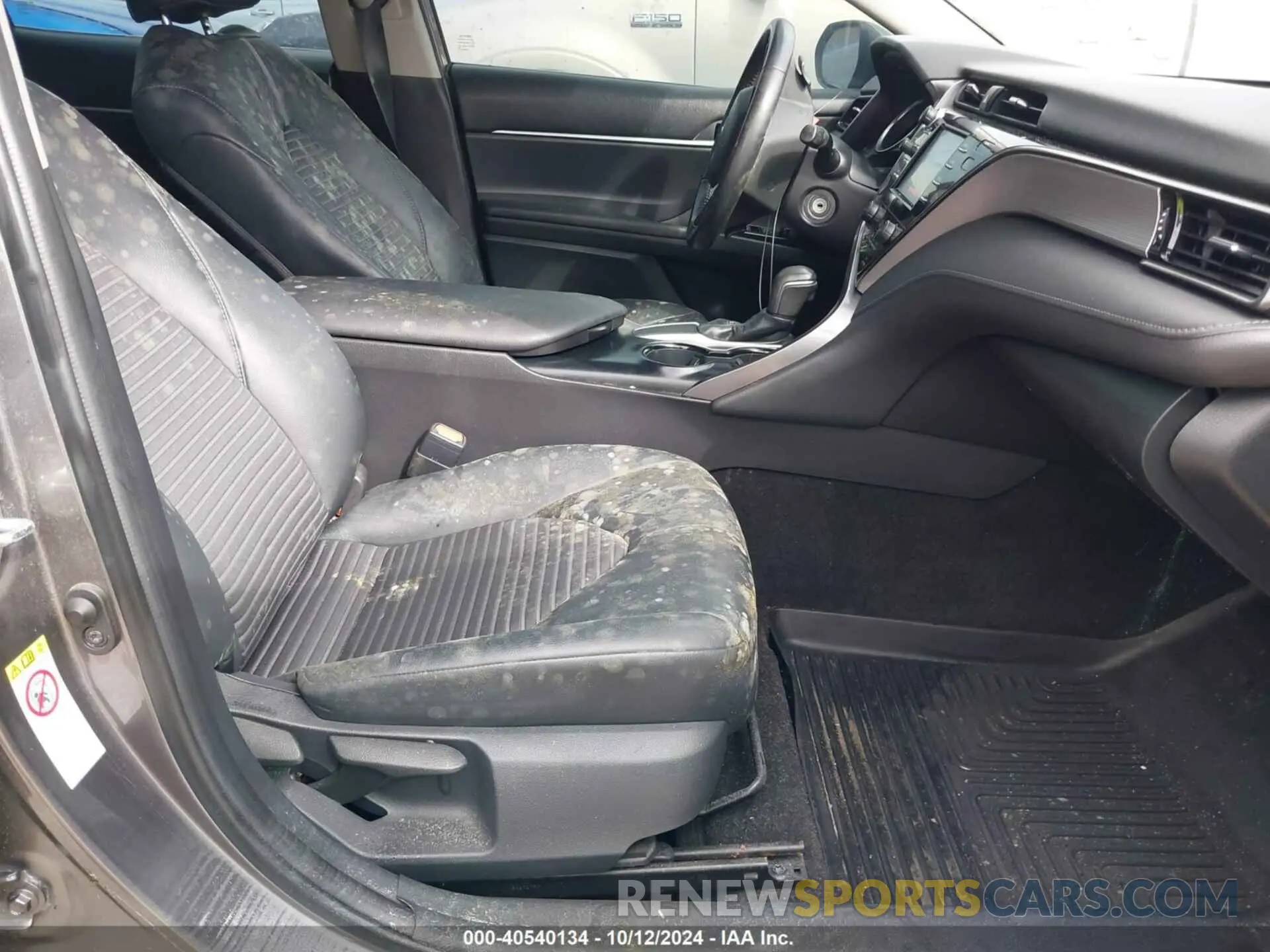 5 Photograph of a damaged car 4T1B11HK5KU700024 TOYOTA CAMRY 2019