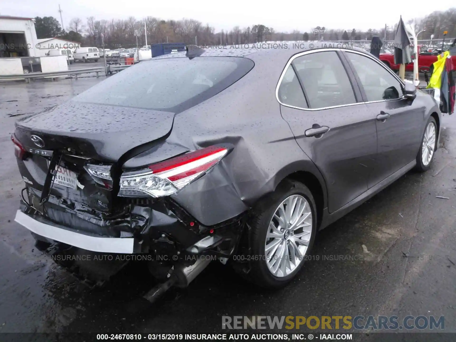 4 Photograph of a damaged car 4T1B11HK5KU703103 TOYOTA CAMRY 2019